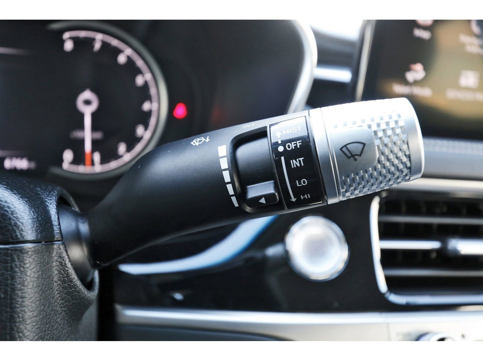 Used 2026 Genesis G70 2.5T image 20