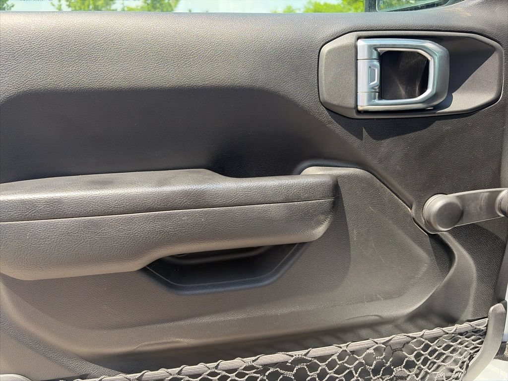 Used 2022 Jeep Gladiator Sport AWD/4WD image 9