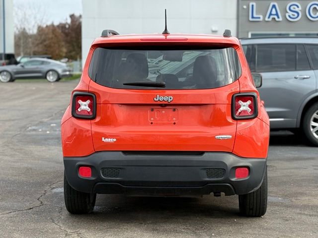 Used 2017 Jeep Renegade Latitude w/ Popular Equipment Group image 42