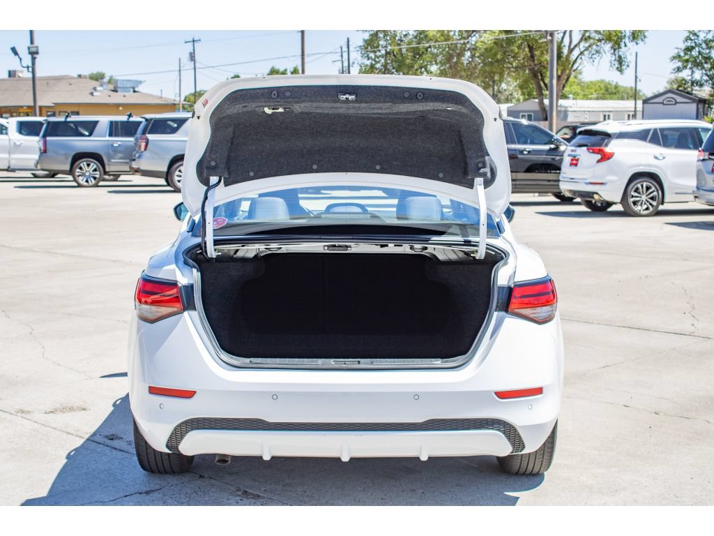 Used 2022 Nissan Sentra SV FWD image 11