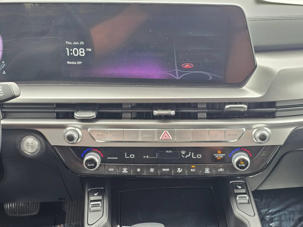 Certified 2024 Kia Telluride S FWD image 13