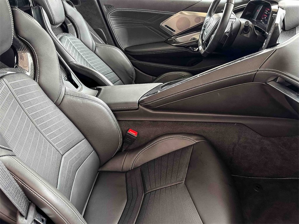 Used 2024 Chevrolet Corvette Z06 w/ Z07 Performance Package image 17