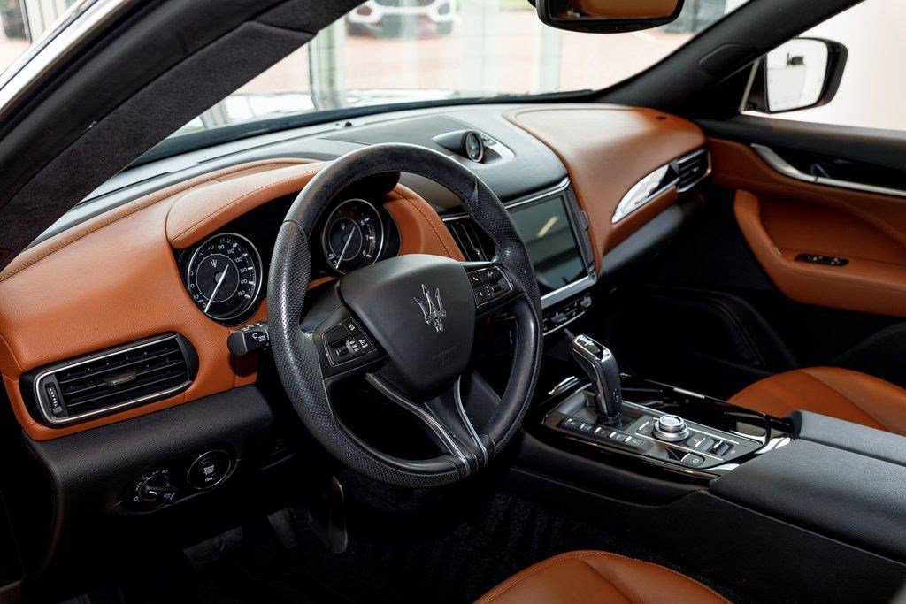 Certified 2022 Maserati Levante GT image 24