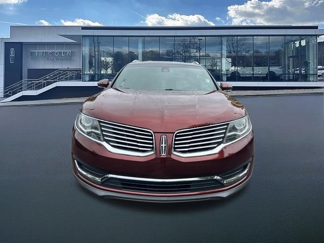 Used 2016 Lincoln MKX Reserve w/ Climate Package FWD image 2
