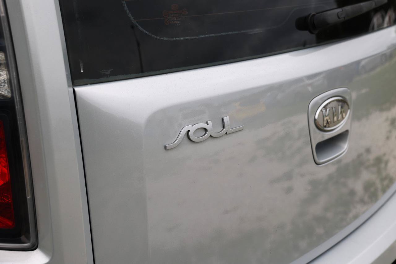 Used 2010 Kia Soul FWD image 31