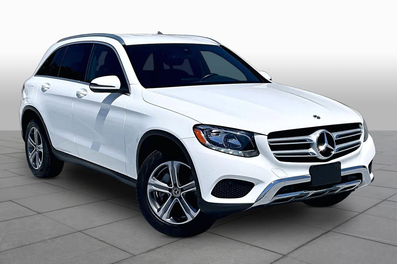 Used 2019 Mercedes-Benz GLC 300 4MATIC image 3