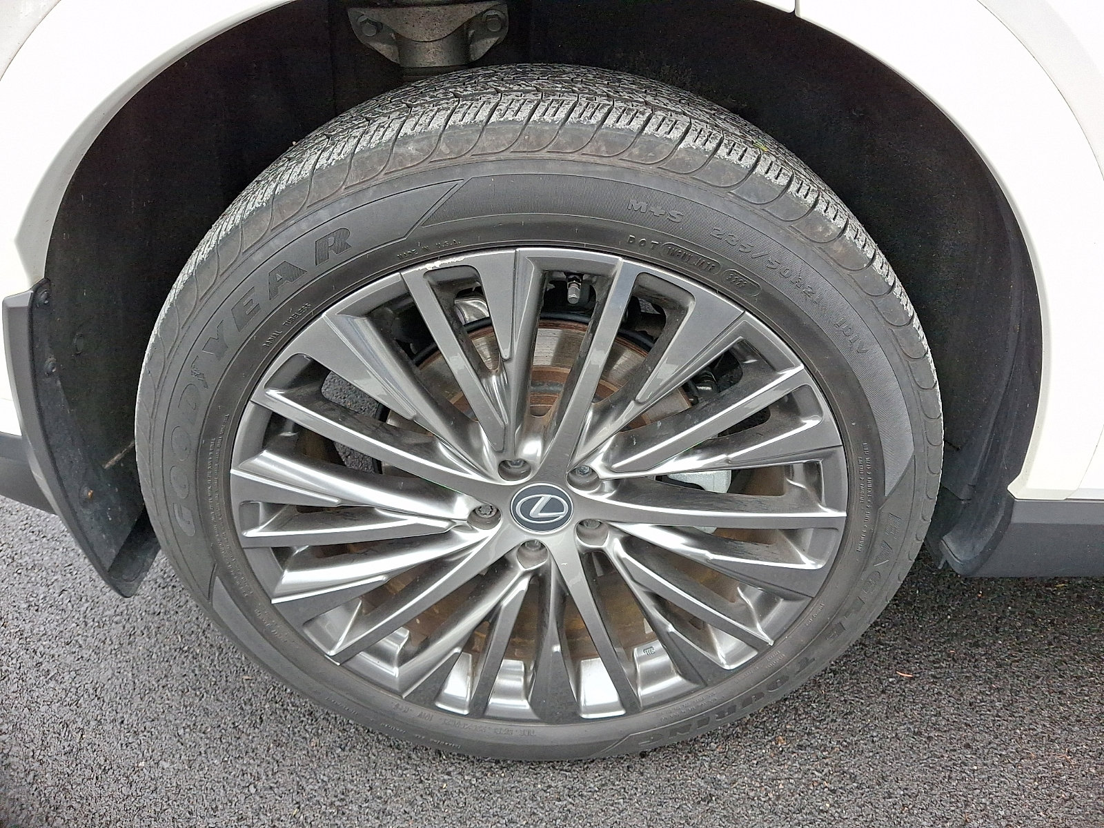 Certified 2024 Lexus RX 350 w/ Convenience Package image 8