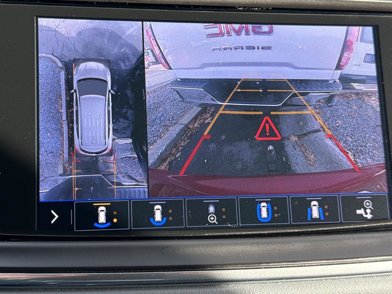 Used 2020 Buick Enclave Premium w/ Surround and Sites Package image 19