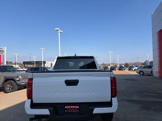 Used 2025 Toyota Tacoma SR5 image 3
