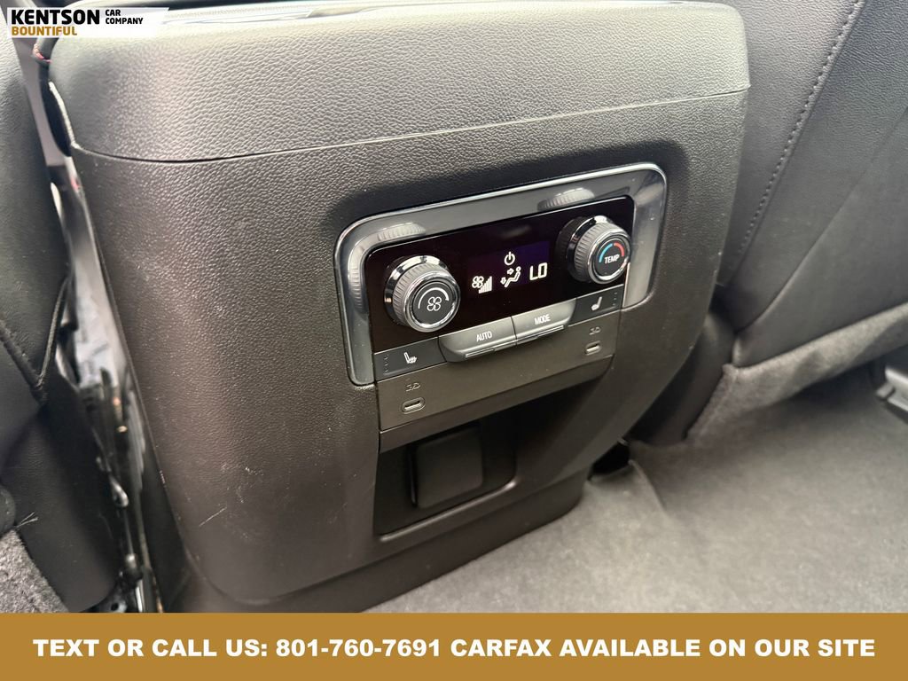 Used 2025 Chevrolet Suburban RST image 37