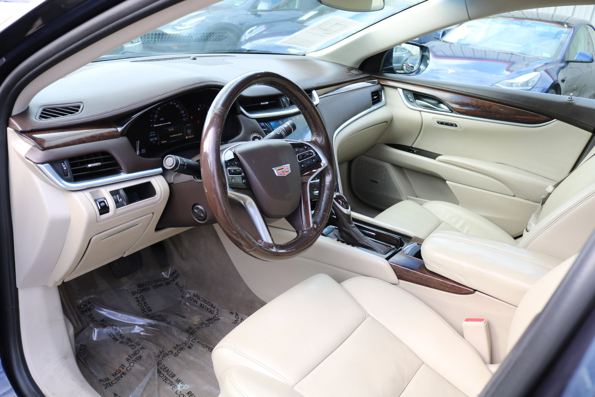 Used 2016 Cadillac XTS Luxury w/ Driver Awareness Package image 18