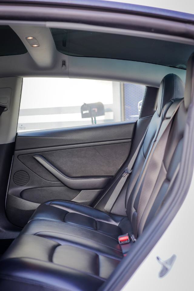 Used 2021 Tesla Model 3 Standard Range Plus RWD image 13