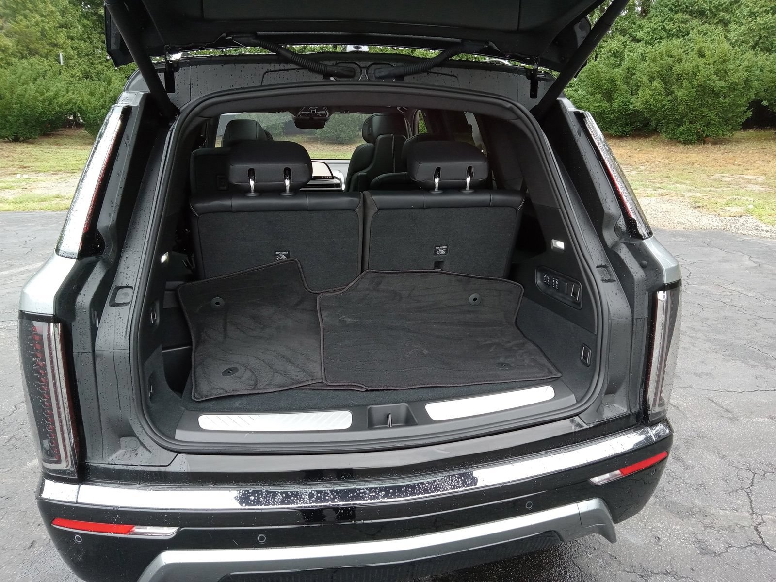 New 2026 Cadillac Vistiq Sport AWD/4WD image 28