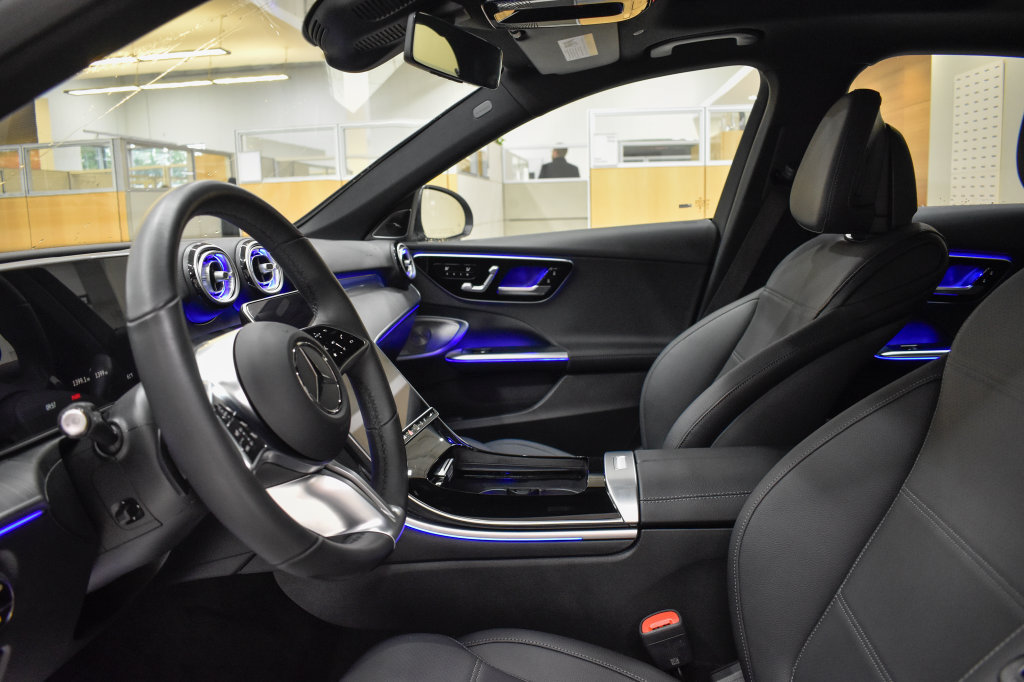 Certified 2026 Mercedes-Benz C 300 4MATIC Sedan image 3