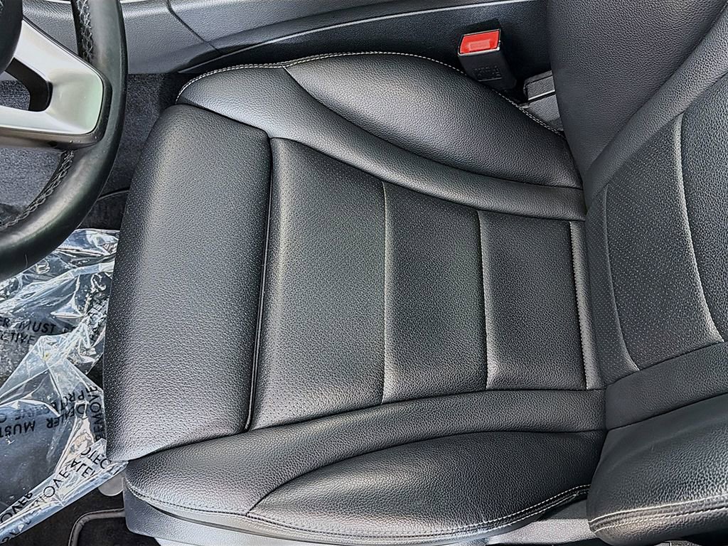 Used 2015 Mercedes-Benz C 300 4MATIC Sedan image 22