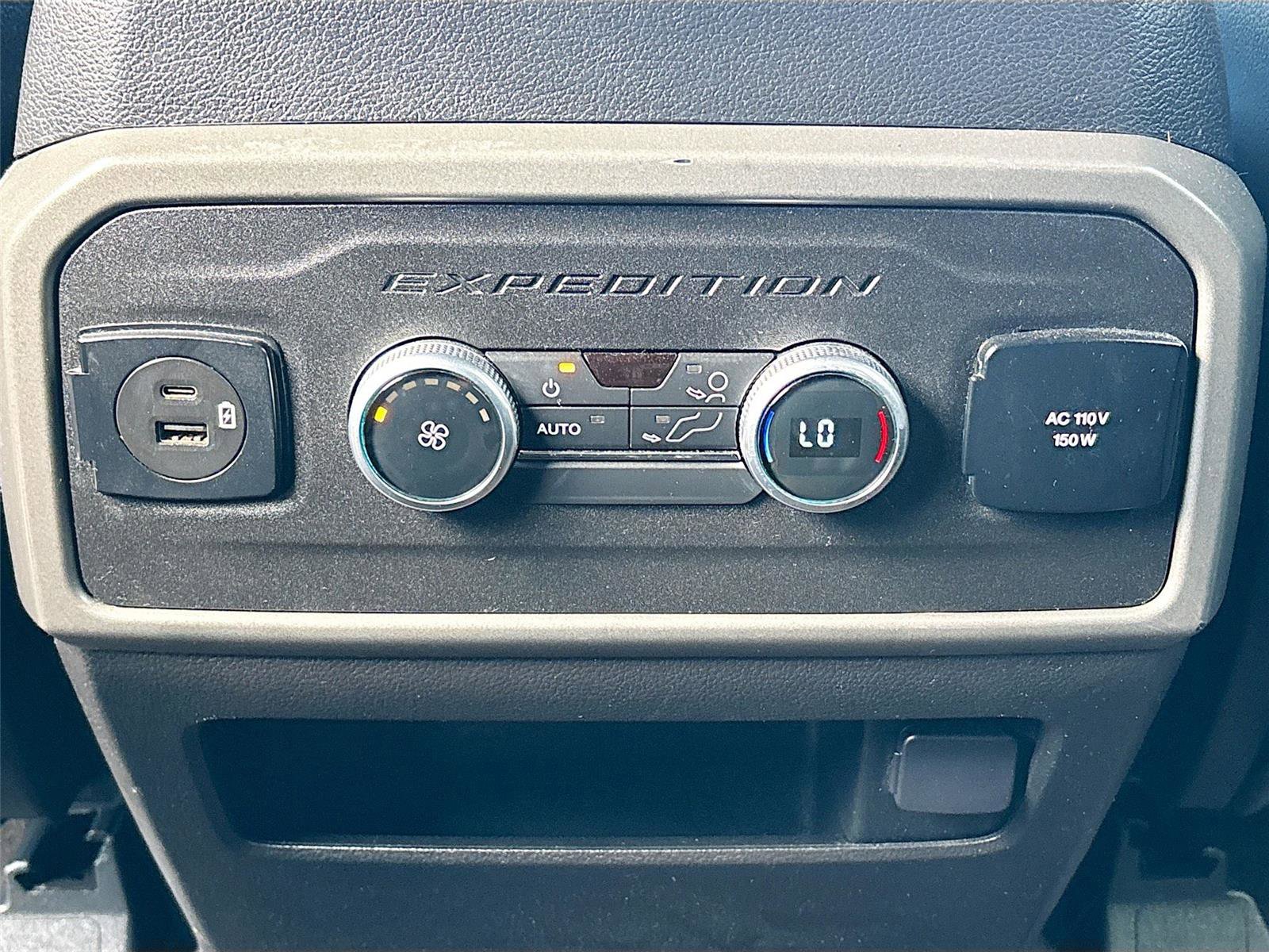 Used 2021 Ford Expedition XLT image 27
