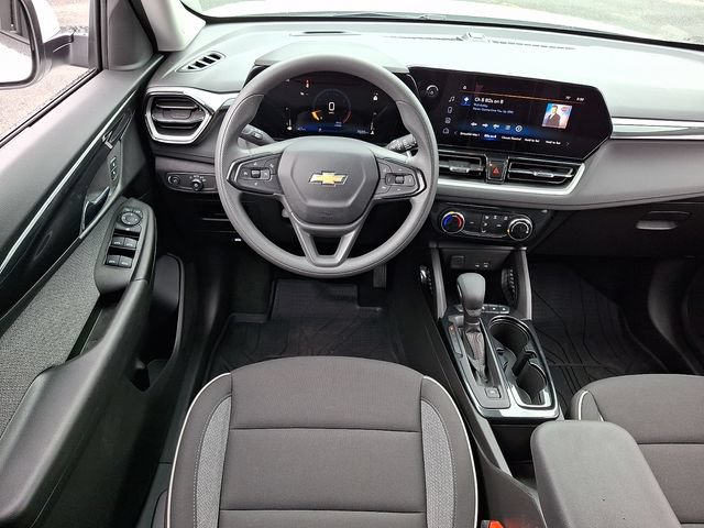 Used 2026 Chevrolet TrailBlazer LT w/ Driver Confidence Package FWD image 11