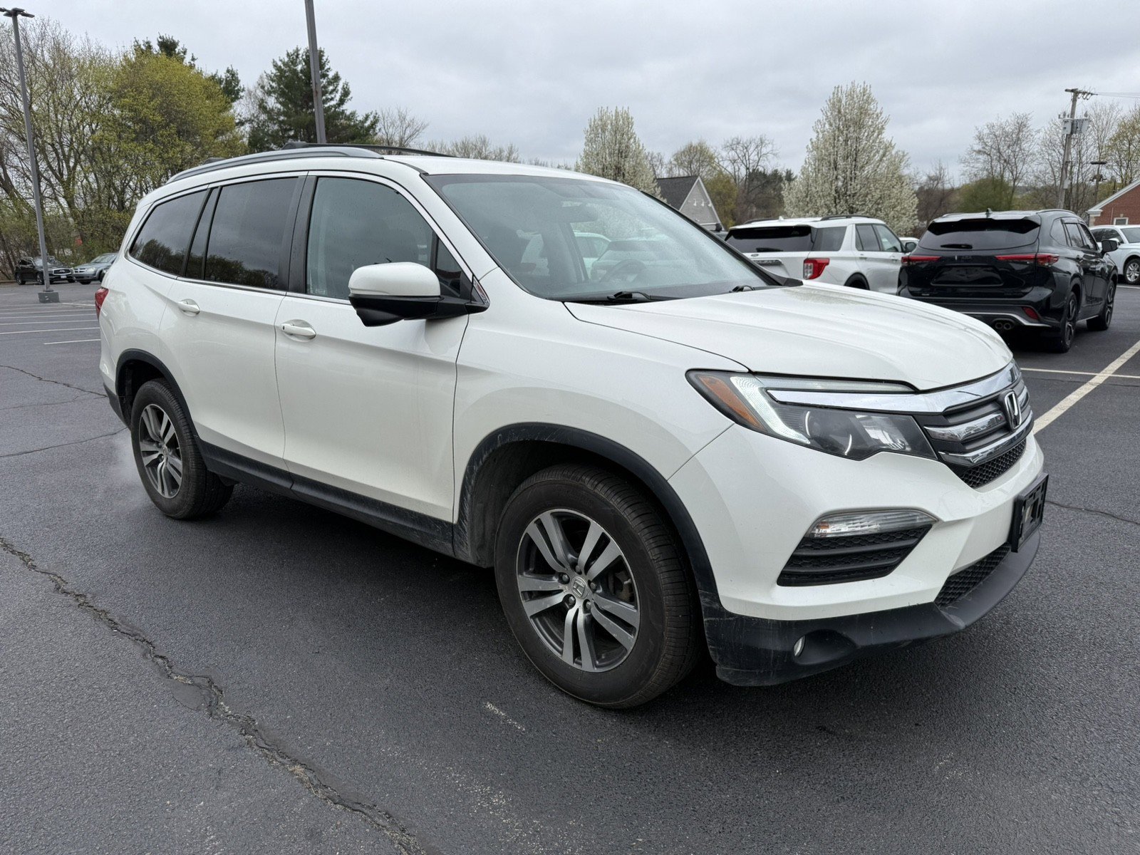 Used 2018 Honda Pilot EX image 3