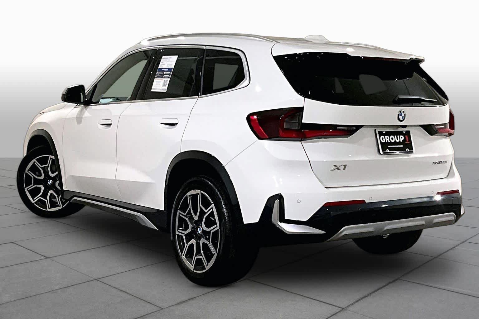 Used 2023 BMW X1 xDrive28i w/ Premium Package AWD/4WD image 11