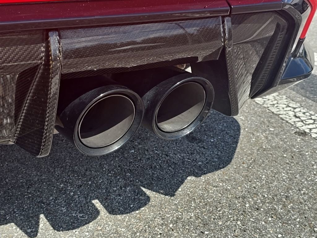 Used 2023 BMW M4 xDrive Competition w/ M Carbon Exterior Package image 25