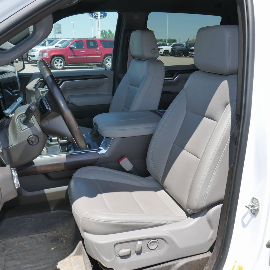 Used 2023 GMC Sierra 1500 SLT w/ SLT Premium Package image 18