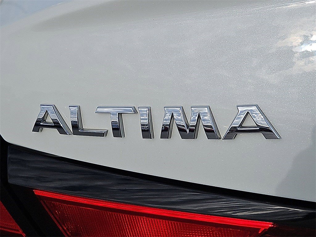 Used 2022 Nissan Altima 2.5 SV w/ SV Premium Package image 15
