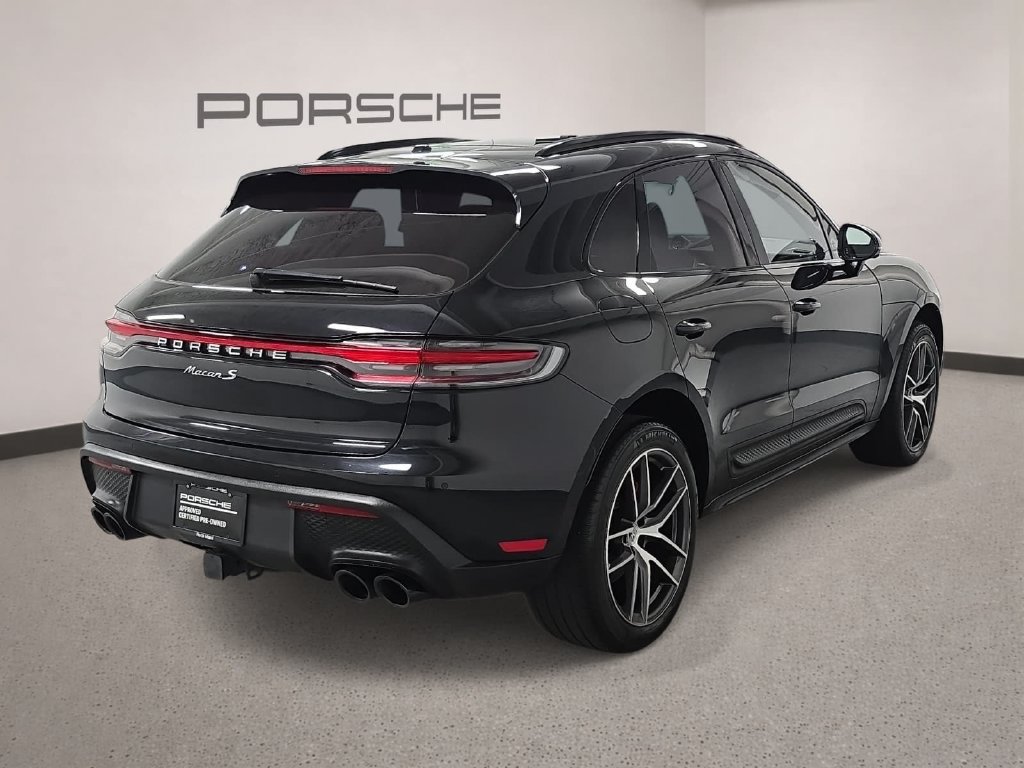 Certified 2024 Porsche Macan S AWD/4WD image 7