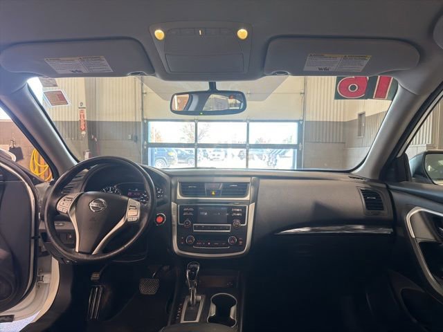 Used 2016 Nissan Altima 2.5 SL FWD image 27