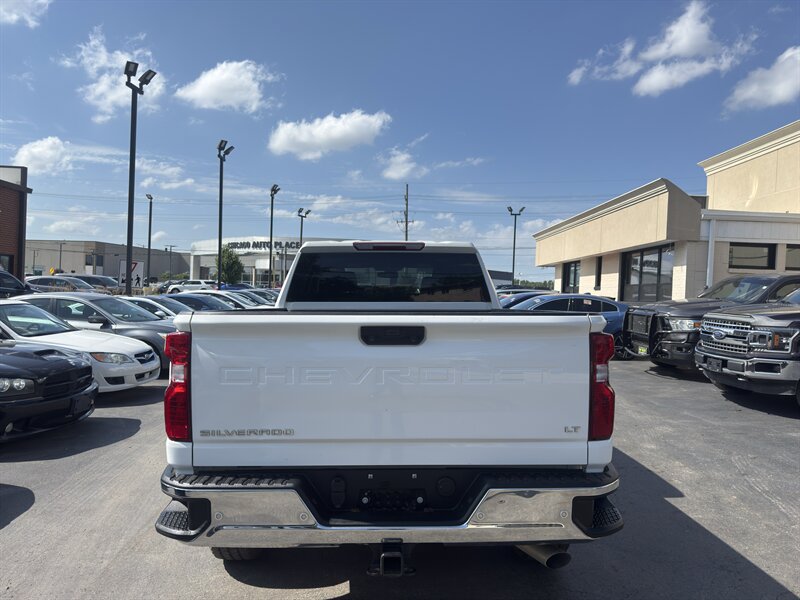 Used 2022 Chevrolet Silverado 2500 LT AWD/4WD image 5
