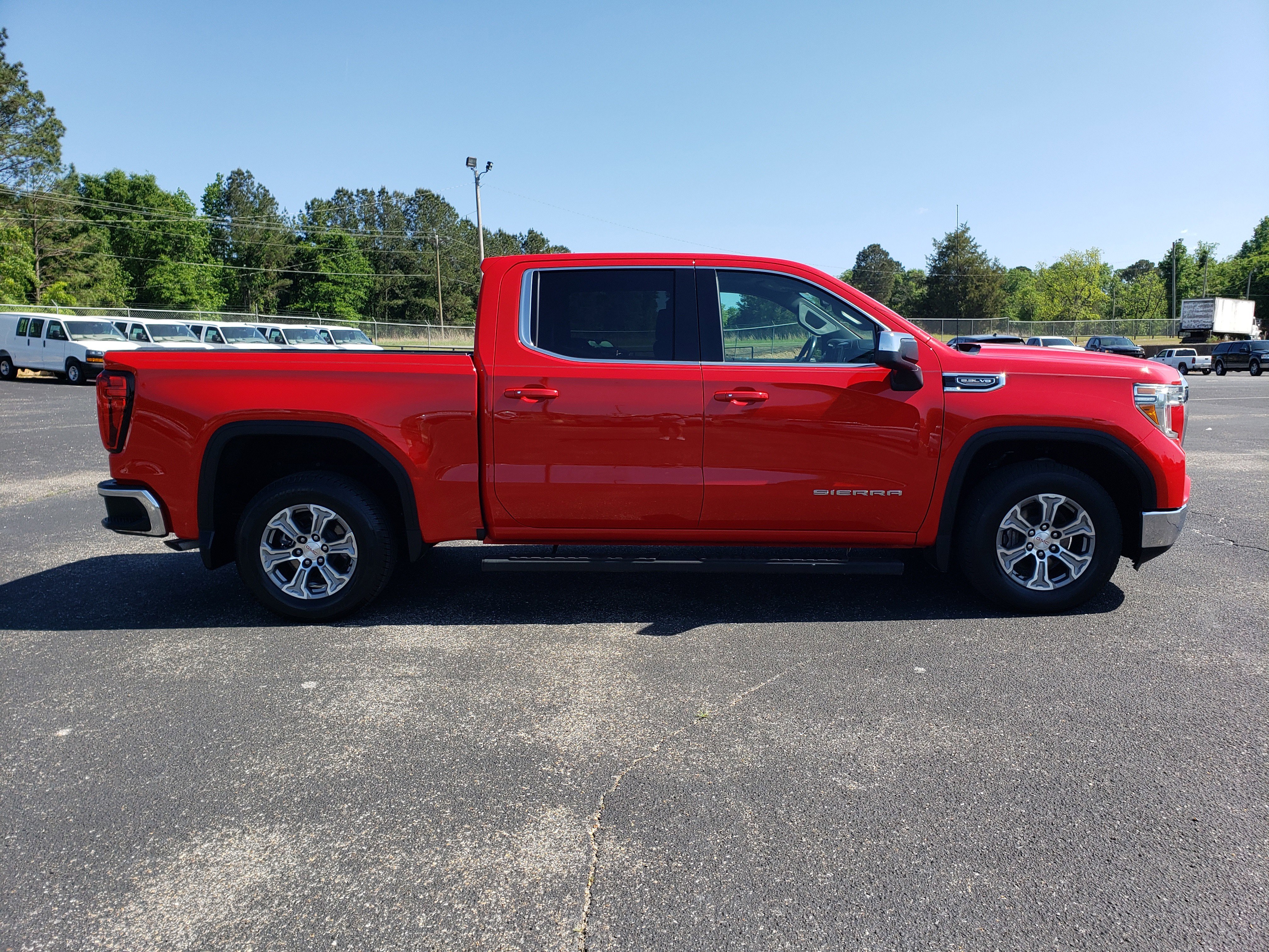 Used 2019 GMC Sierra 1500 SLE w/ SLE Value Package RWD image 3