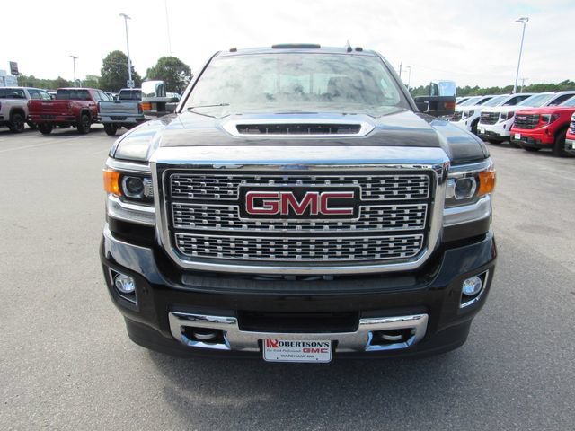 Certified 2018 GMC Sierra 2500 Denali w/ Duramax Plus Package AWD/4WD image 5