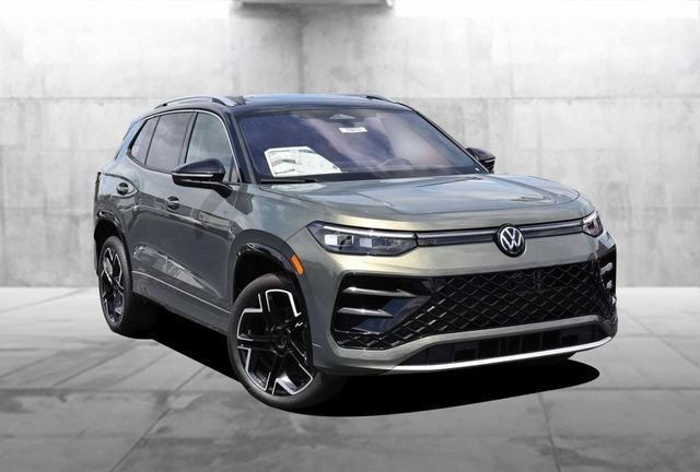 New 2026 Volkswagen Tiguan SEL R-Line AWD/4WD image 2