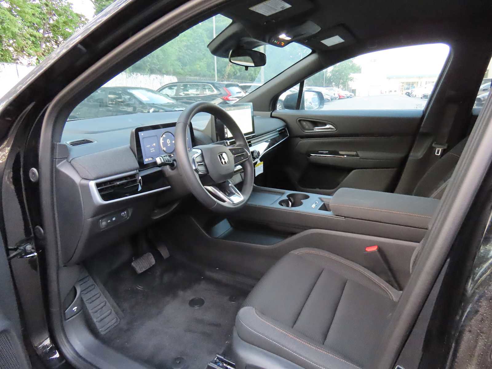 New 2026 Honda Prologue EX image 2