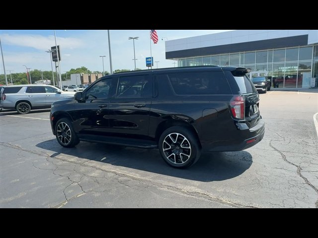 Certified 2023 Chevrolet Suburban RST w/ Luxury Package AWD/4WD image 6
