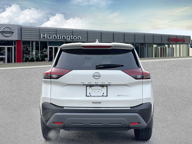 Certified 2023 Nissan Rogue SV image 7