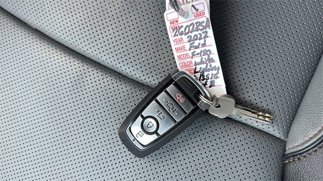 Used 2022 Ford F150 Lightning Lariat w/ Equipment Group 511A High image 29