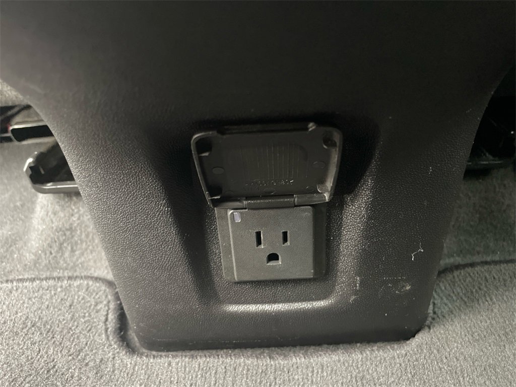 Used 2018 GMC Terrain SLT w/ Preferred Package image 46