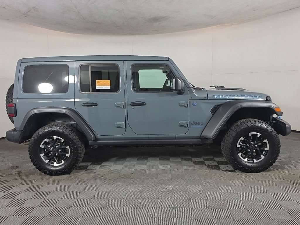 Certified 2025 Jeep Wrangler Unlimited Rubicon 4xe w/ Safety Group AWD/4WD image 4