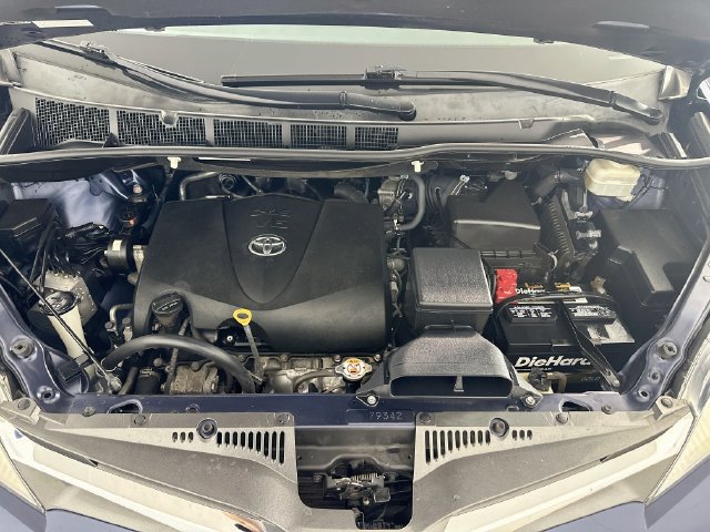 Used 2020 Toyota Sienna XLE AWD/4WD image 27