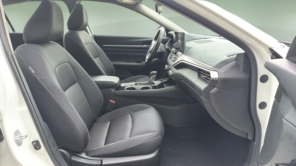 Certified 2023 Nissan Altima 2.5 SV w/ SV Premium Package FWD image 11