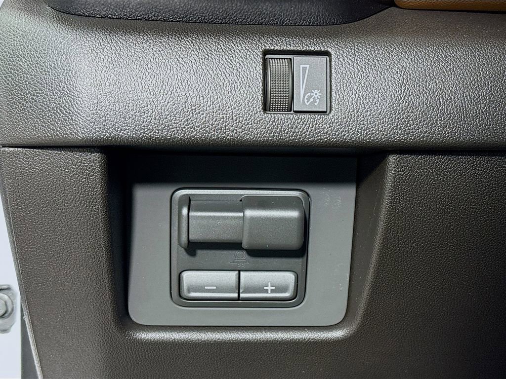 New 2026 GMC Canyon AT4 w/ Technology Plus Package image 10