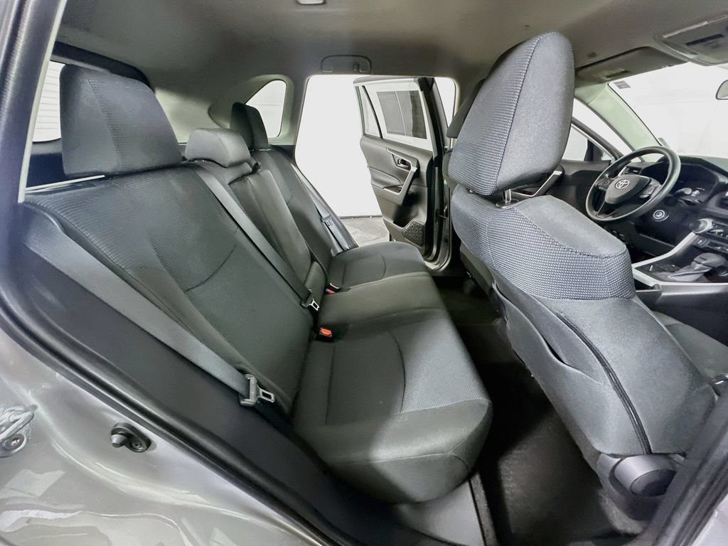 Used 2023 Toyota RAV4 LE AWD/4WD image 12