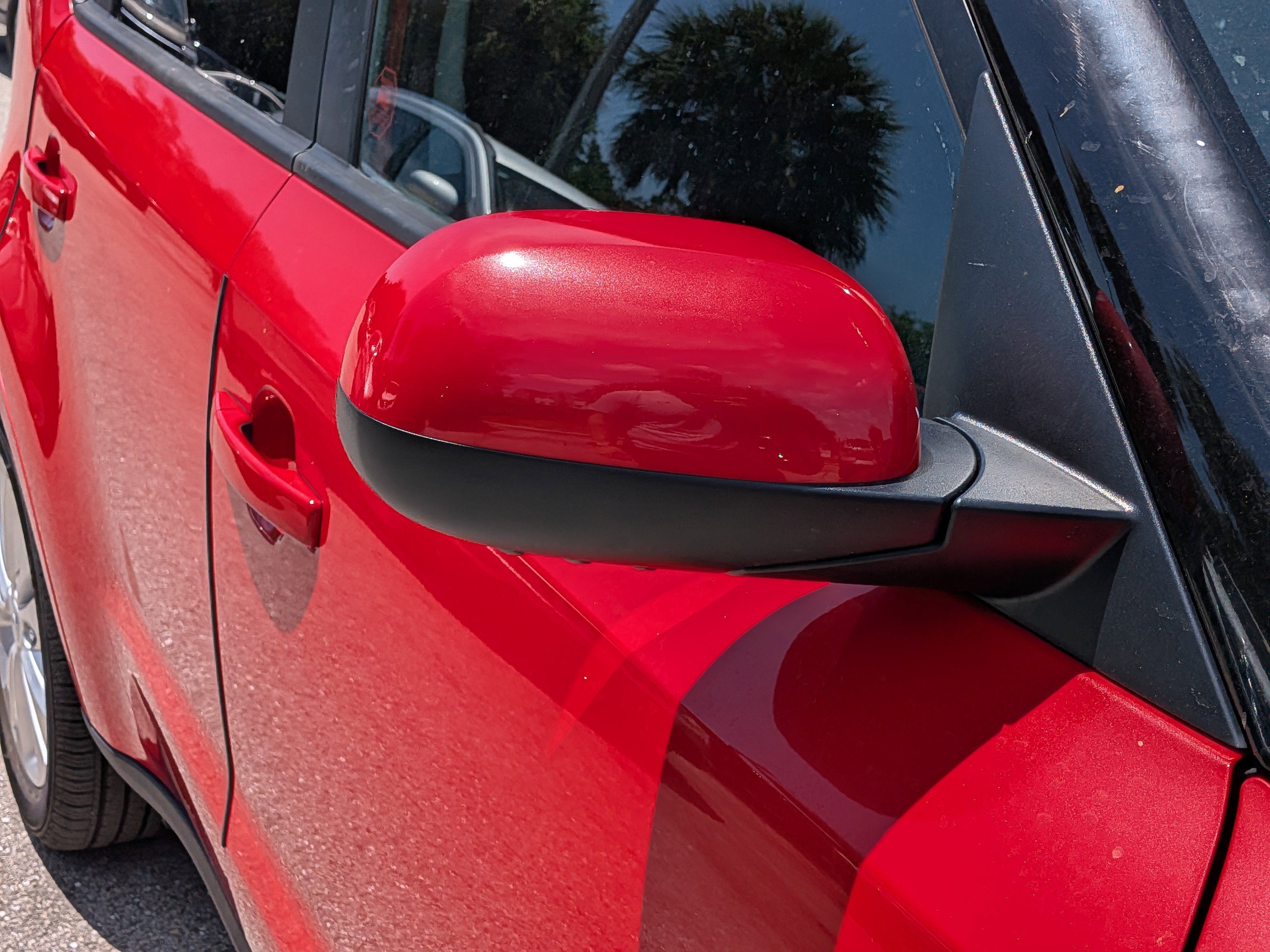 Used 2015 Kia Soul + FWD image 12