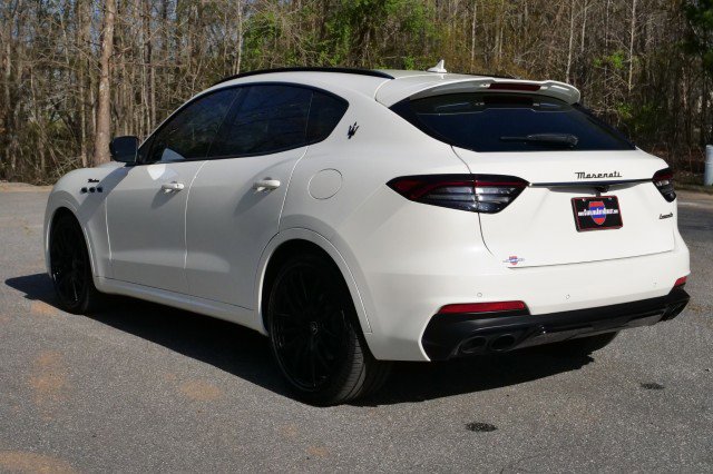 Used 2022 Maserati Levante Modena image 19