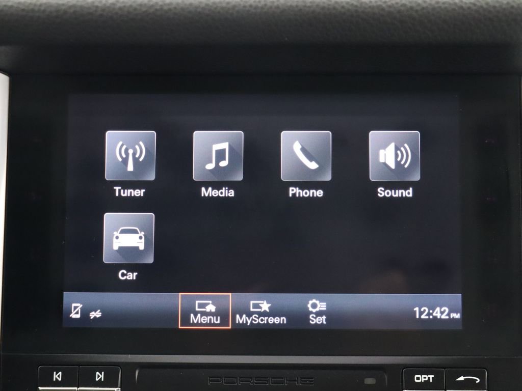 Used 2017 Porsche Macan S image 23