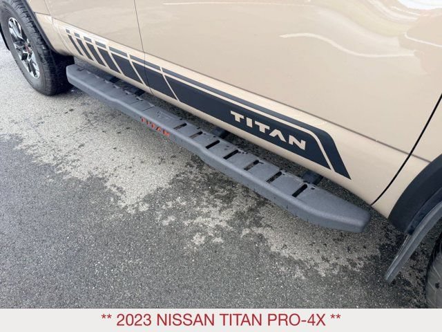 Used 2023 Nissan Titan PRO-4X w/ Pro-4x Convenience Package AWD/4WD image 9