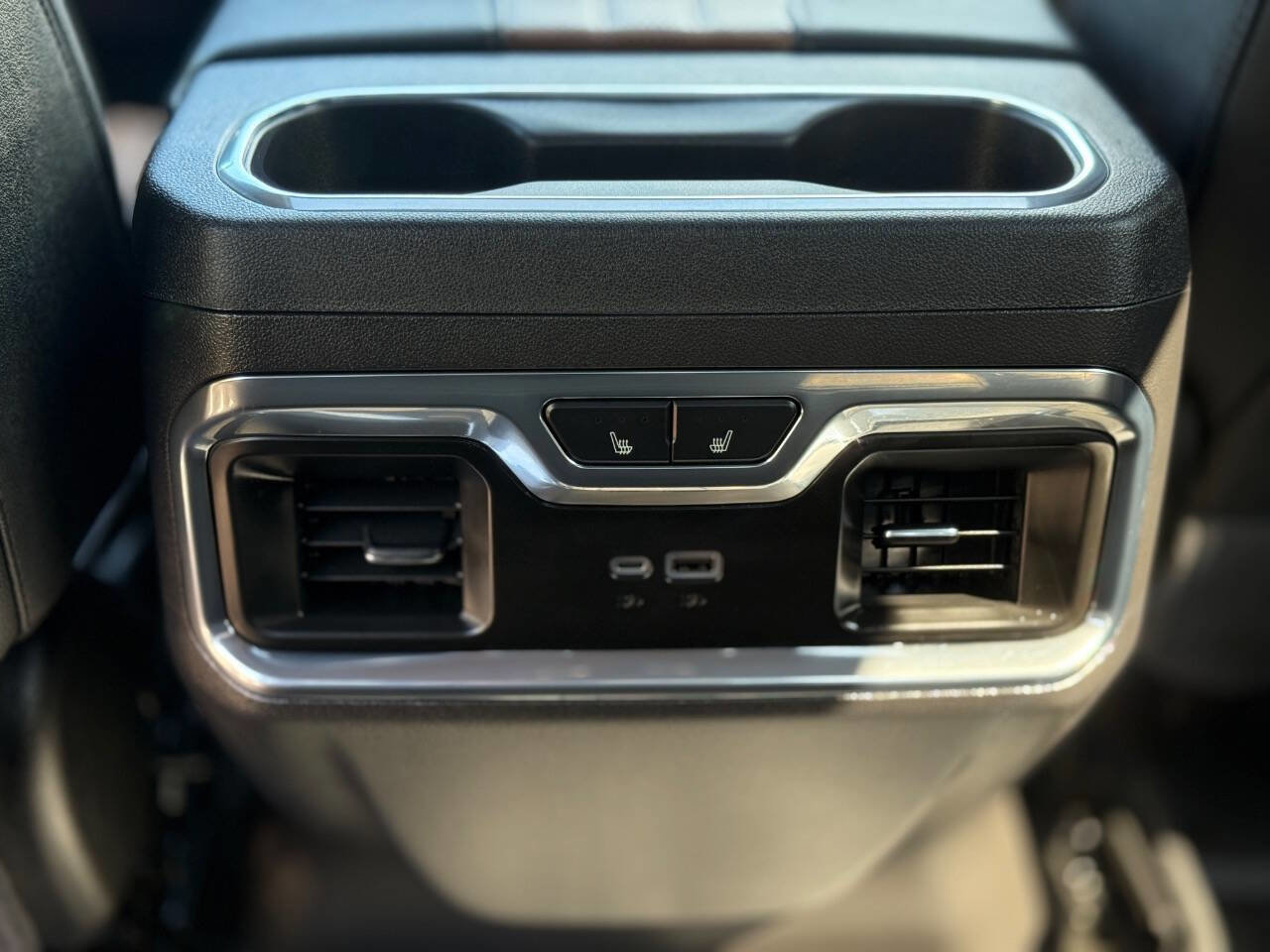 Used 2025 Chevrolet Silverado 1500 High Country image 17