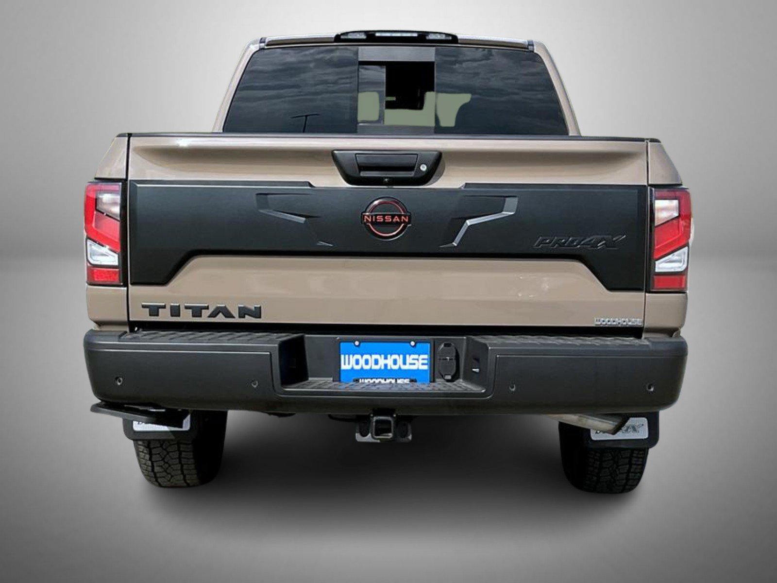 Certified 2023 Nissan Titan PRO-4X w/ Pro-4x Convenience Package AWD/4WD image 6