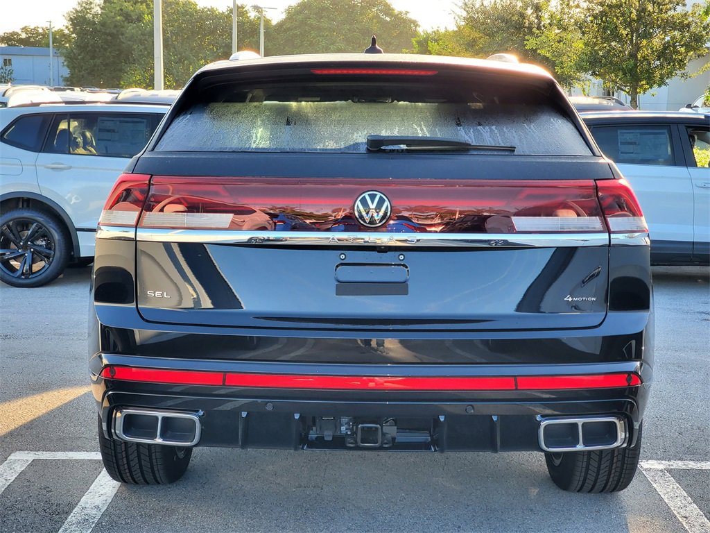 New 2026 Volkswagen Atlas Cross Sport SEL Premium R-Line image 4
