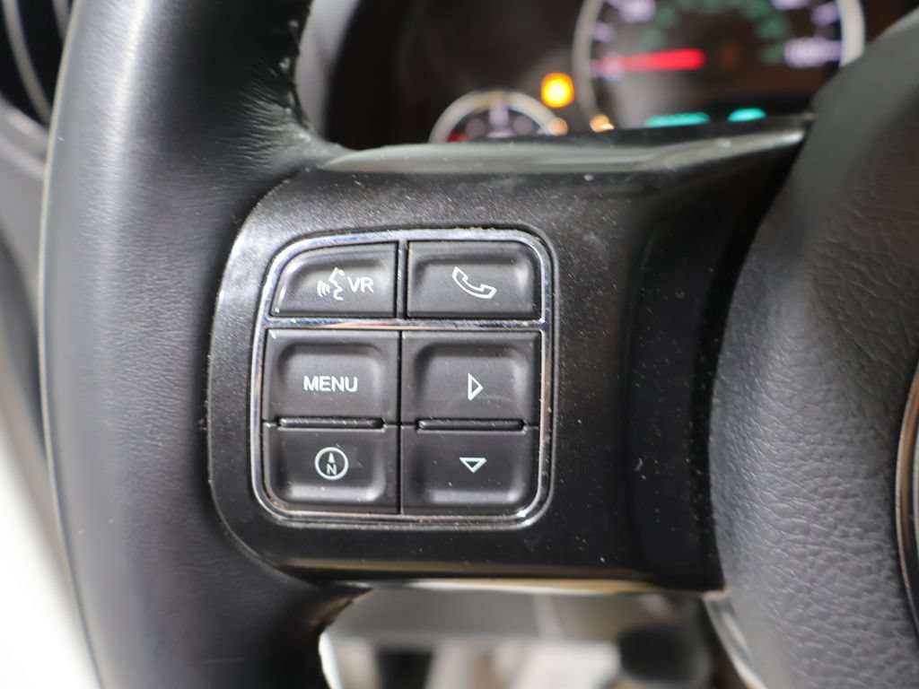 Certified 2017 Jeep Wrangler Unlimited Sahara AWD/4WD image 27